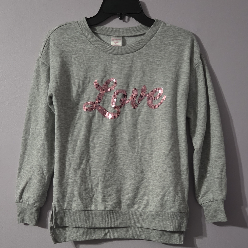 No Boundaries Gray Sweatshirt with Pink Sequin Love Design Juniors XS